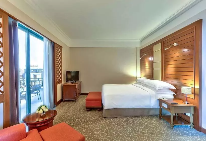 سوییت اجرایی, Hilton Mandalay