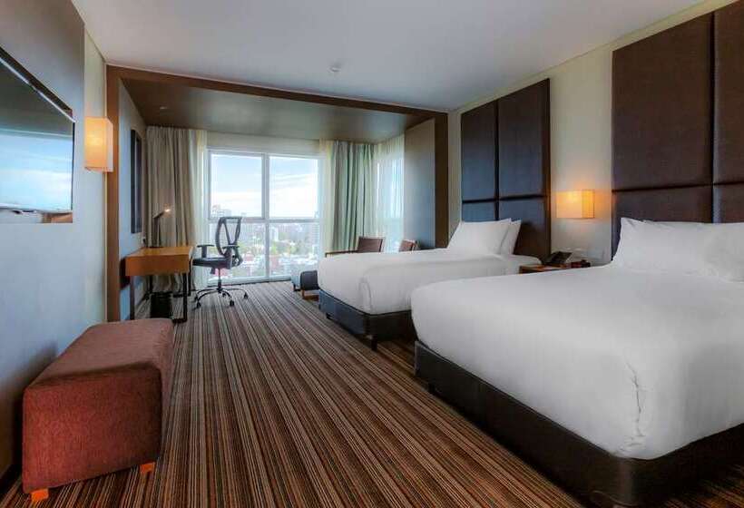 سوییت لوکس, Hilton Mandalay