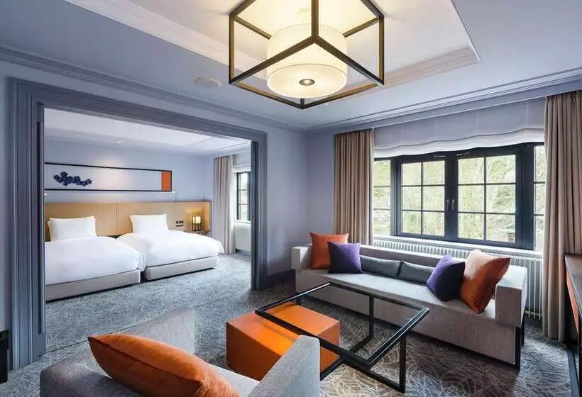 سوییت لوکس, Hilton Mandalay