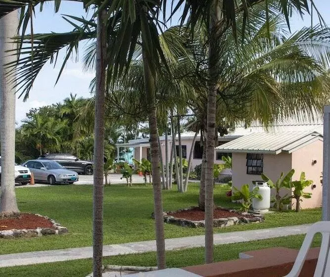استودیوی استاندارد با چشم‌انداز دریا, Orange Hill Beach Inn