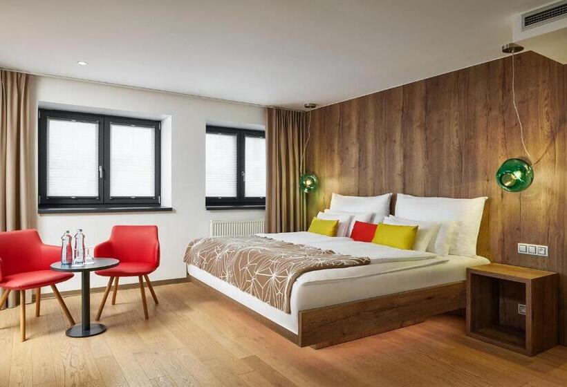 이그제큐티브 룸, Passage