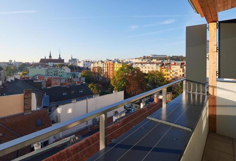 이그제큐티브 룸, Passage