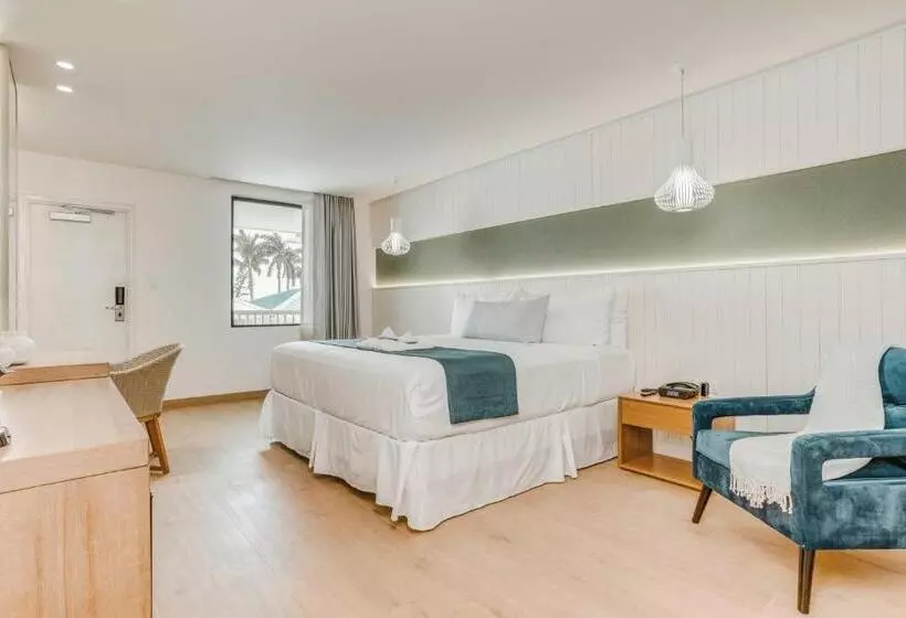 キングサイズベッドのデラックスルーム, Fort George Hotel And Spa