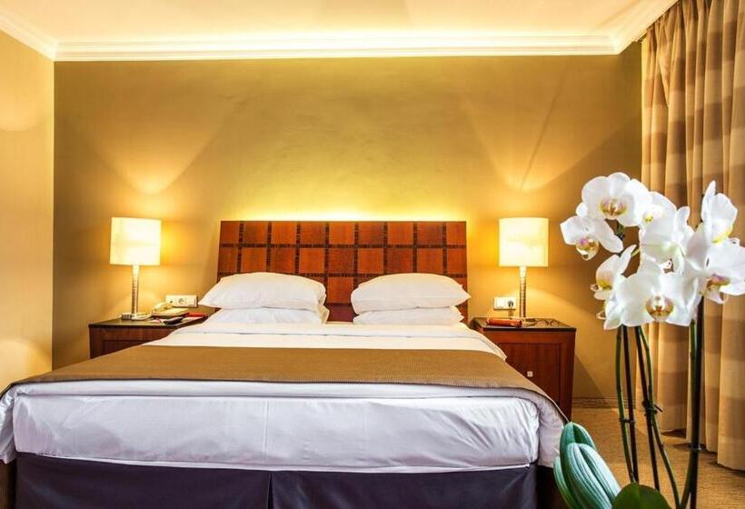 جناح, Ramada By Wyndham Sofia City Center