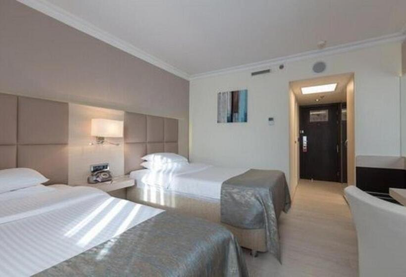 غرفة بيزنس, Ramada By Wyndham Sofia City Center