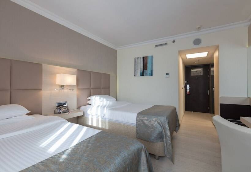 غرفة بيزنس, Ramada By Wyndham Sofia City Center