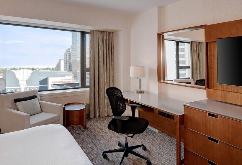 Deluxe Szoba, The Westin Calgary
