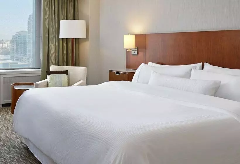 デラックスルーム, The Westin Calgary