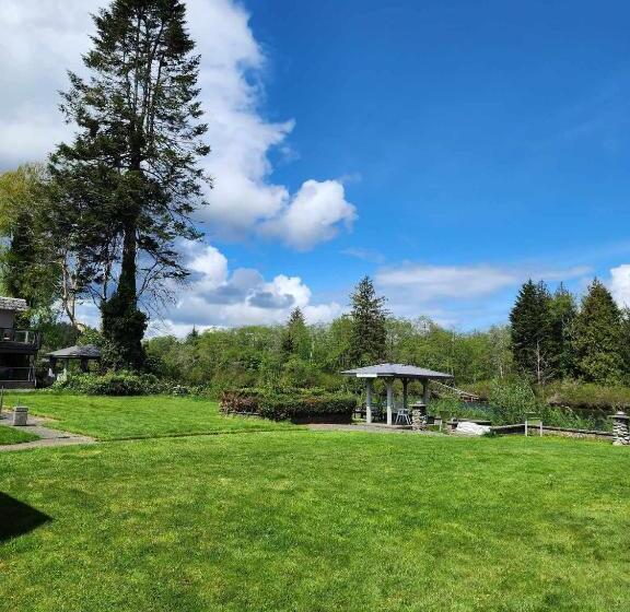 ガーデンビュースタンダードルーム, Campbell River Lodge
