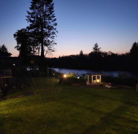 スタンダードルーム, Campbell River Lodge