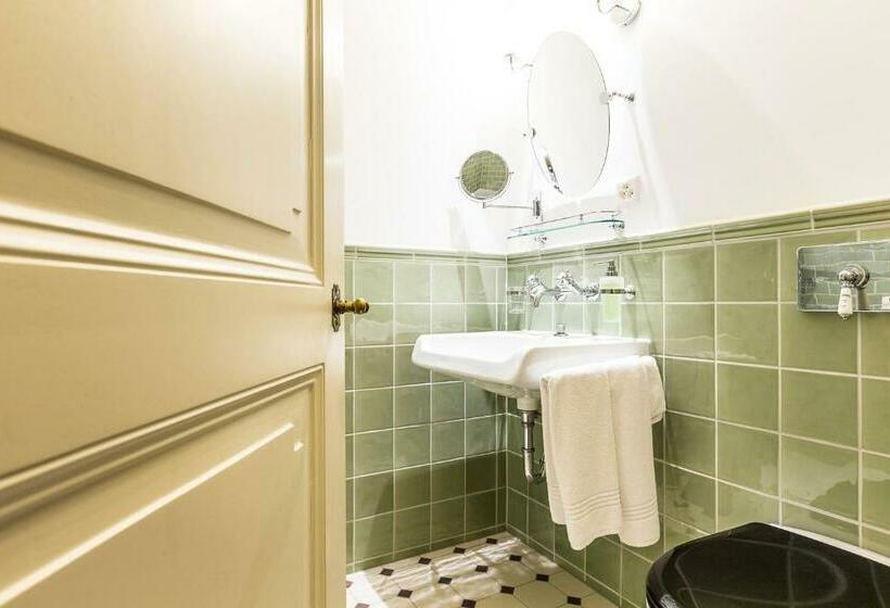 חדר דלוקס נוף לאגם, Grandhotel Giessbach