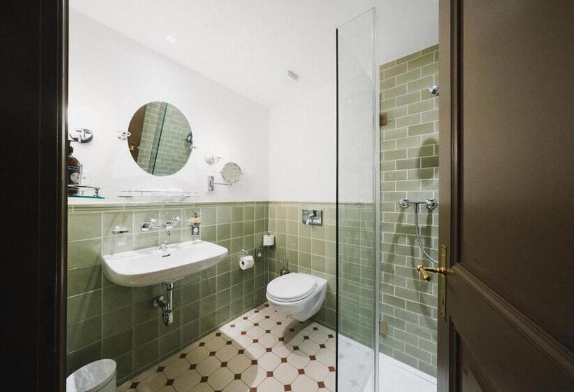 标准单人间客户, Grandhotel Giessbach