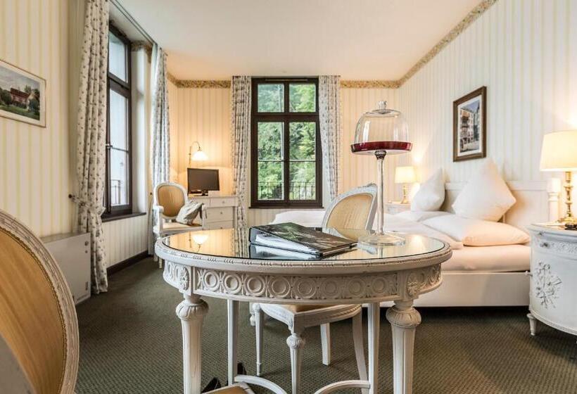 Superior room with lake view, Grandhotel Giessbach