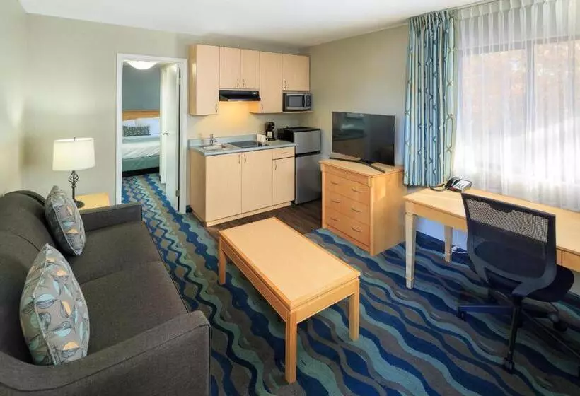 スイート, Accent Inns Victoria