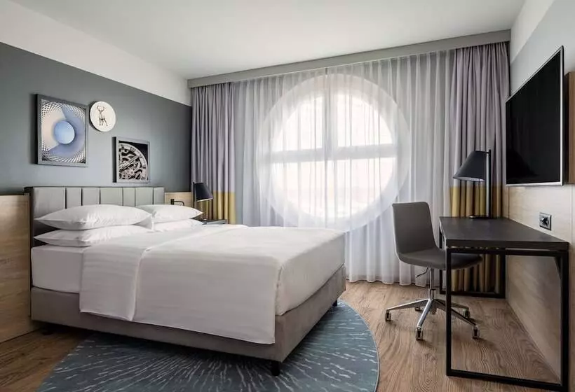 Chambre Supérieure, Basel Marriott