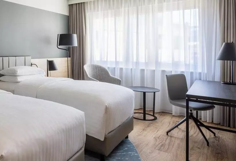 Chambre Supérieure, Basel Marriott
