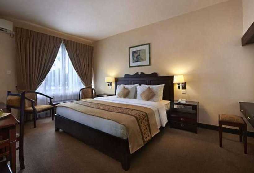 Номер Стандарт, Berjaya Hotel Colombo