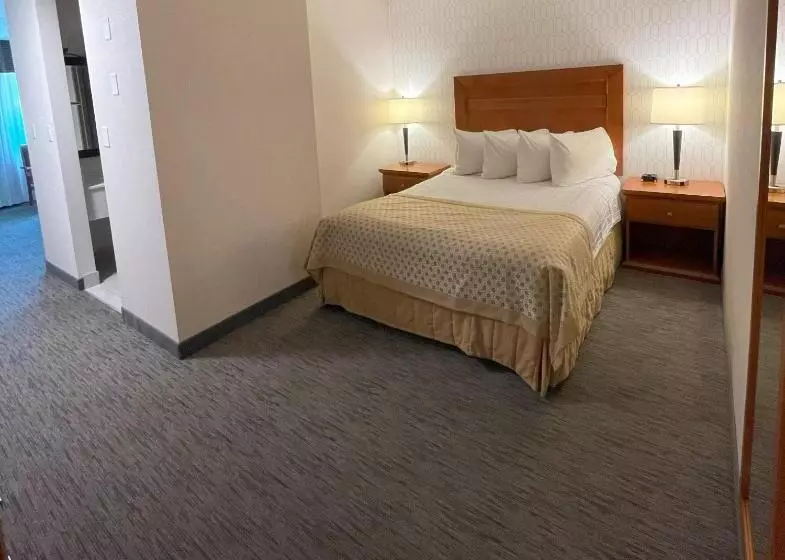 スイート, Best Western Plus Langley Inn