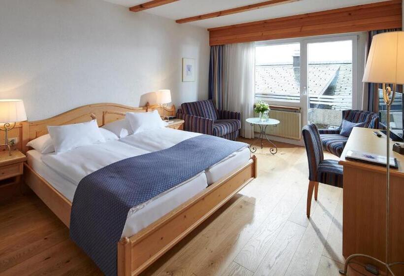 غرفة قياسية ثلاثية, Bristol Relais Du Silence Superior