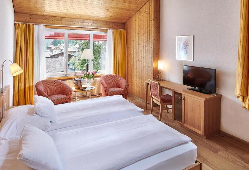 غرفة قياسية ثلاثية, Bristol Relais Du Silence Superior