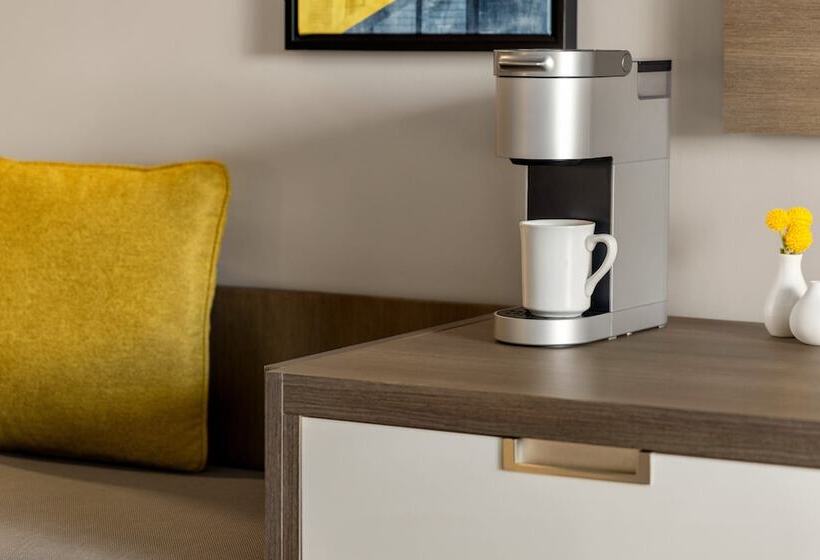 프리미엄 룸, Crowne Plaza Saint John Harbour View, An Ihg