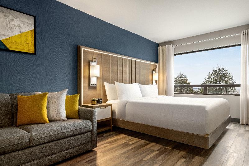 프리미엄 룸, Crowne Plaza Saint John Harbour View, An Ihg