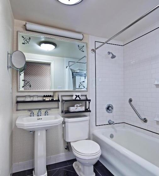 キングサイズベッドのデラックスルーム, Fairmont Le Manoir Richelieu