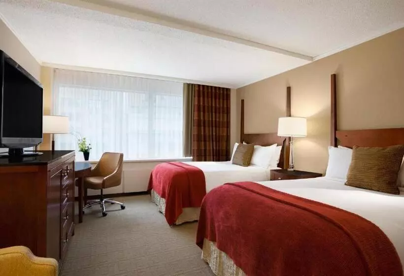 اتاق استاندارد با چشم‌انداز, Fairmont Winnipeg