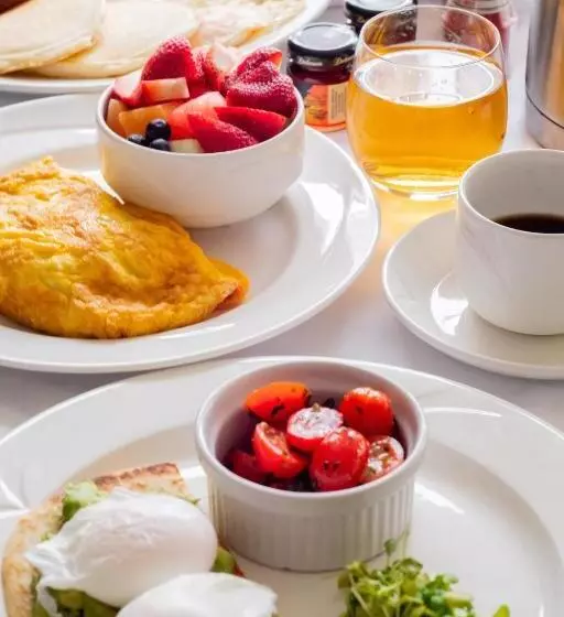 سوئیت 2 خوابه, Fairmont Winnipeg