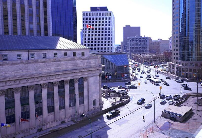 キングサイズベッドのスタンダードルーム, Fairmont Winnipeg