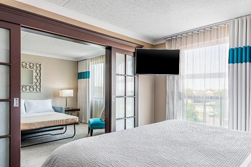 جناح, Four Points By Sheraton London