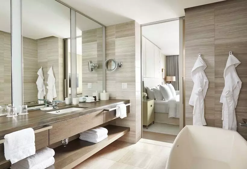 اتاق لوکس, Four Seasons Hotel Toronto