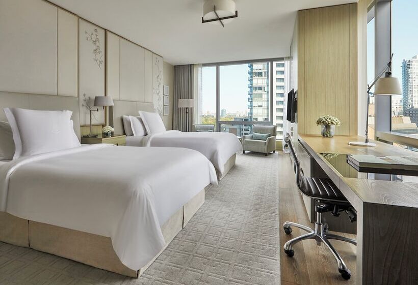 デラックスルーム, Four Seasons Hotel Toronto
