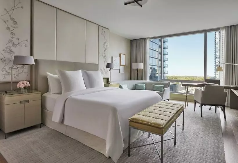 اتاق لوکس, Four Seasons Hotel Toronto