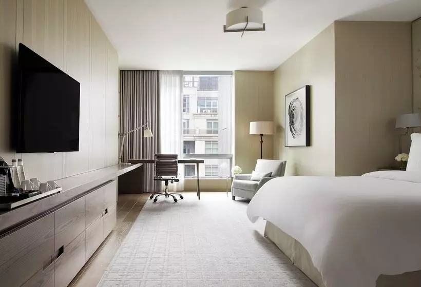 身障者適用スーペリアールーム, Four Seasons Hotel Toronto