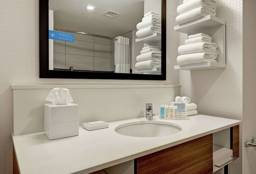 غرفه قياسيه سريرين مزدوجين, Hampton Inn By Hilton St. Catharines Niagara