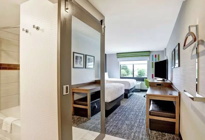 ２ダブルベッドのスタンダードルーム, Hampton Inn By Hilton St. Catharines Niagara