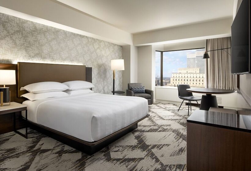 Номер Deluxe, Le Centre Sheraton Montreal