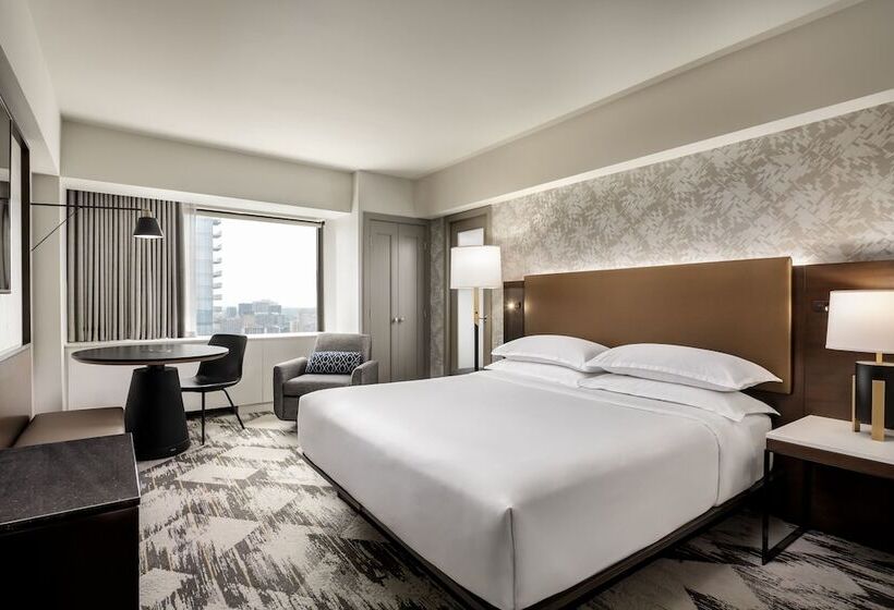 Номер Клуб, Le Centre Sheraton Montreal