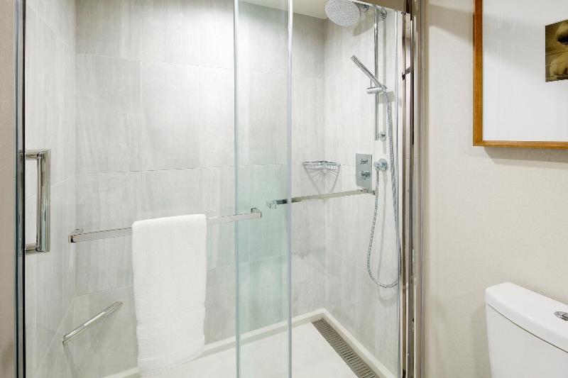 Номер Клуб, Le Centre Sheraton Montreal