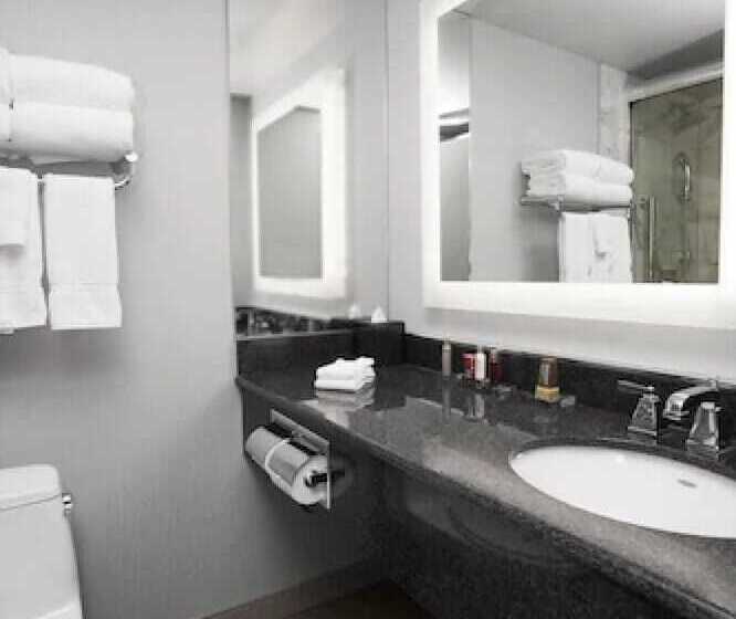 غرفه قياسيه سريرين مزدوجين, Niagara Falls Marriott On The Falls