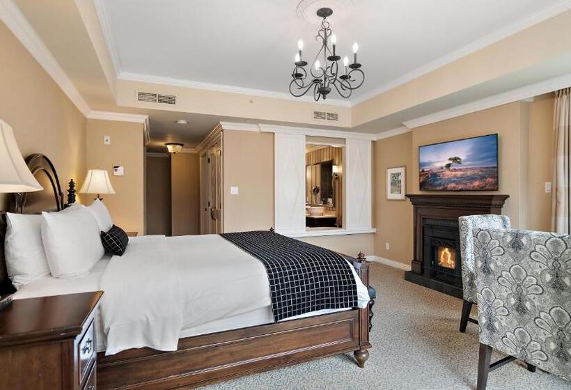 带大床的套房, Oak Bay Beach