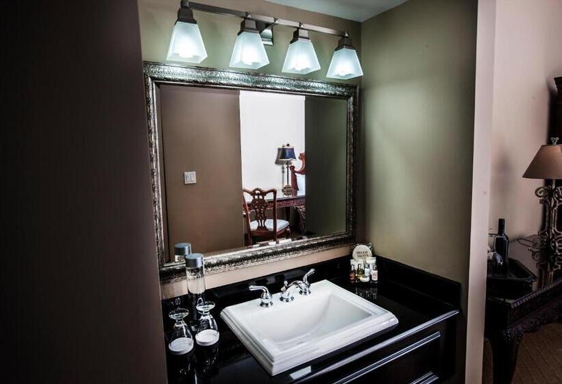 חדר דחוקס עם מיטת קינג, Old Stone Inn Boutique