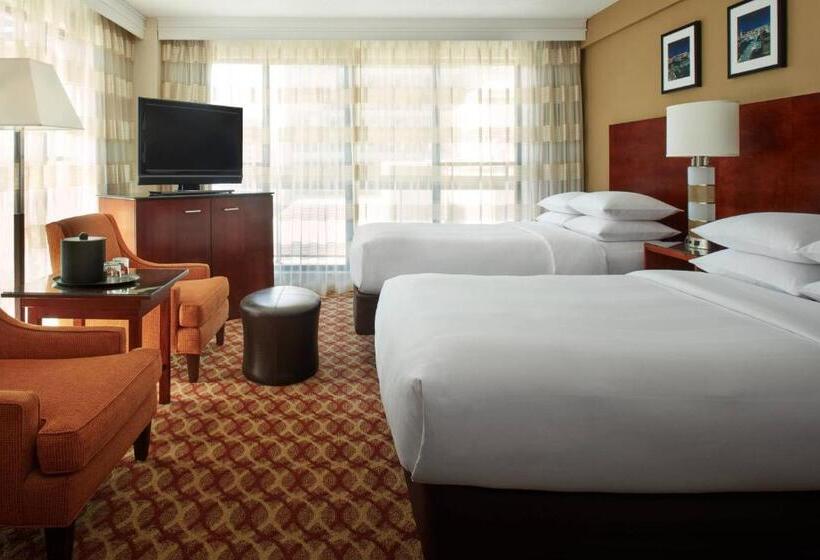 Номер Executive, Ottawa Marriott