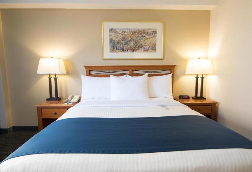 标准间, West Wing at Park Town