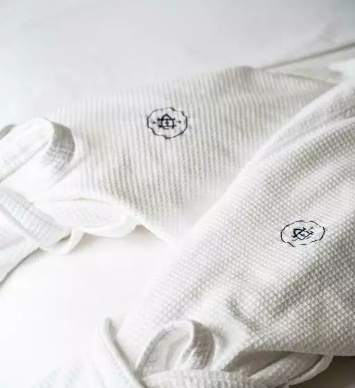 キングサイズベッドのスタンダードルーム, Rosewood Hotel Georgia