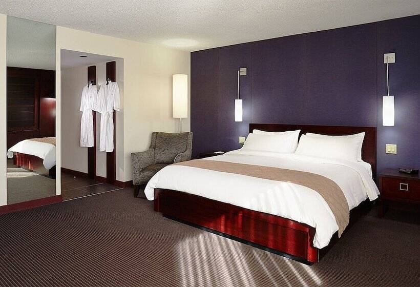 豪华房间, Ruby Foo's