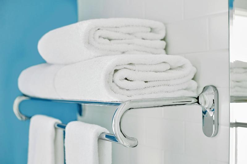 标准间, The Burrard