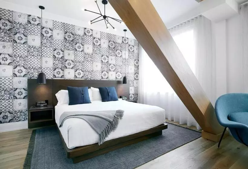 اتاق استاندارد با تخت بزرگ, The Walper Hotel, Part Of Jdv By Hyatt