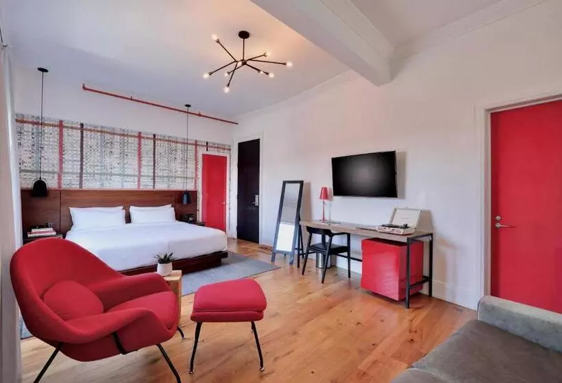اتاق لوکس با تخت بزرگ, The Walper Hotel, Part Of Jdv By Hyatt